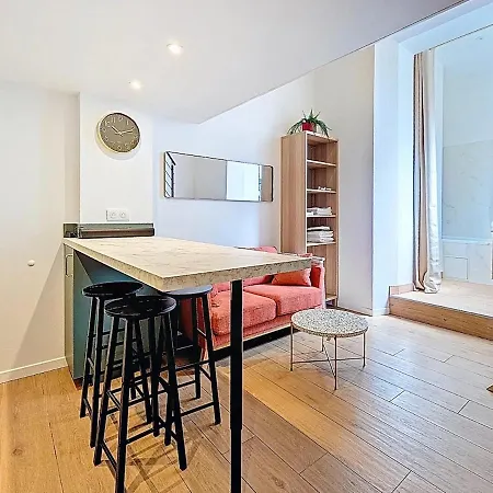 Duplex Renovated In 2026 With 2 Single Beds * Cannes