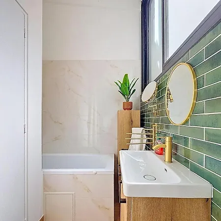 Duplex Renovated In 2026 With 2 Single Beds Apartman Cannes